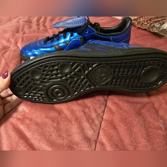 Adidas Metallic Blue and Black Handball Spezial Shoes - Picture 2 of 4